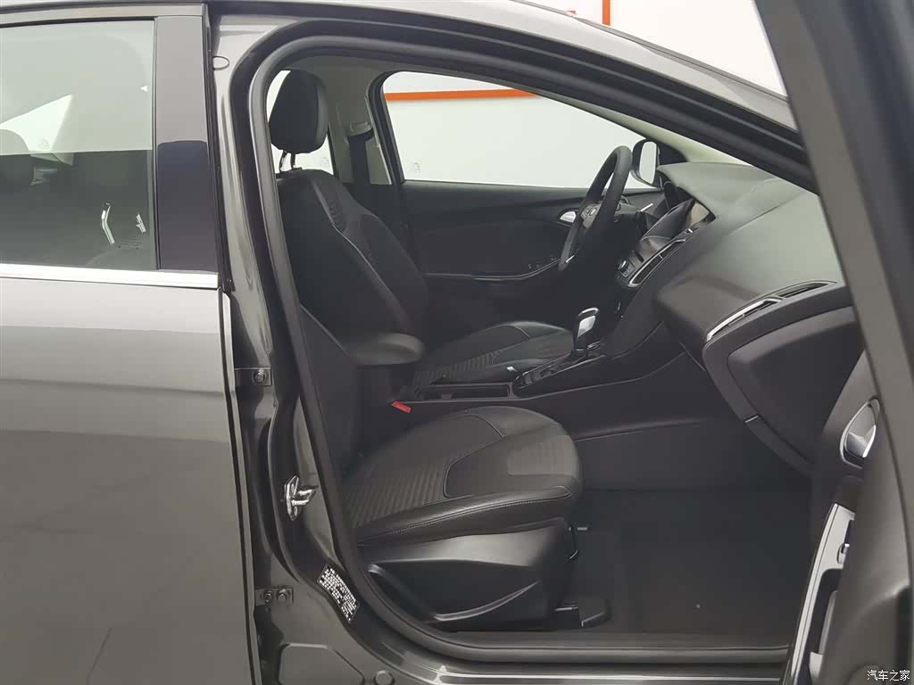 Ford Focus, 2016 23