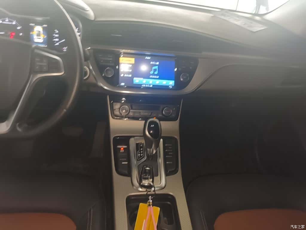 Geely Emgrand, 2016 13