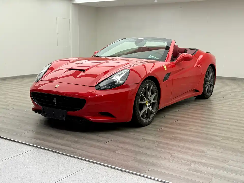 Ferrari California T