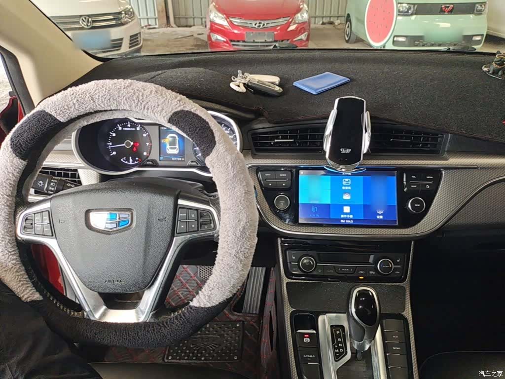 Geely Emgrand, 2017 10