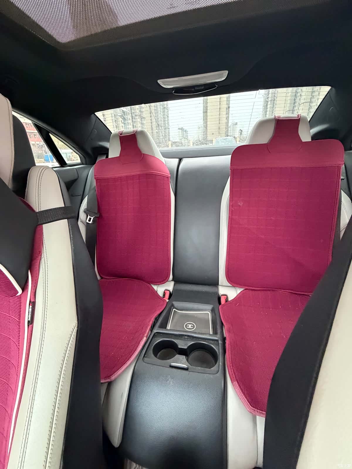 Mercedes-Benz E-Class, 2012 9