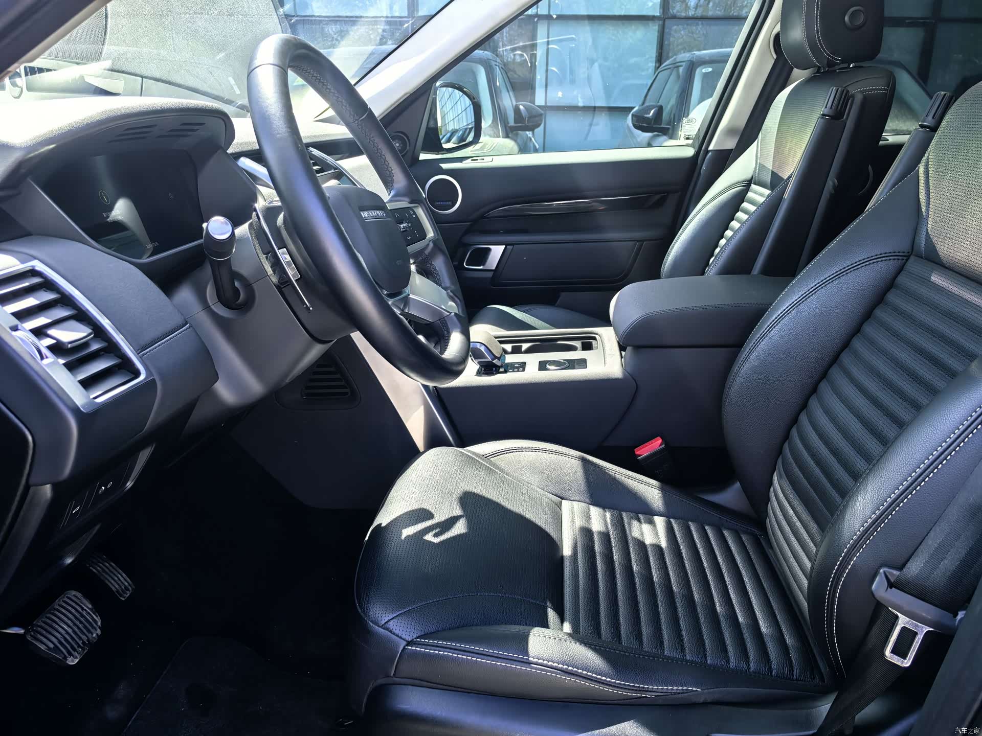 Land Rover Discovery, 2024 9