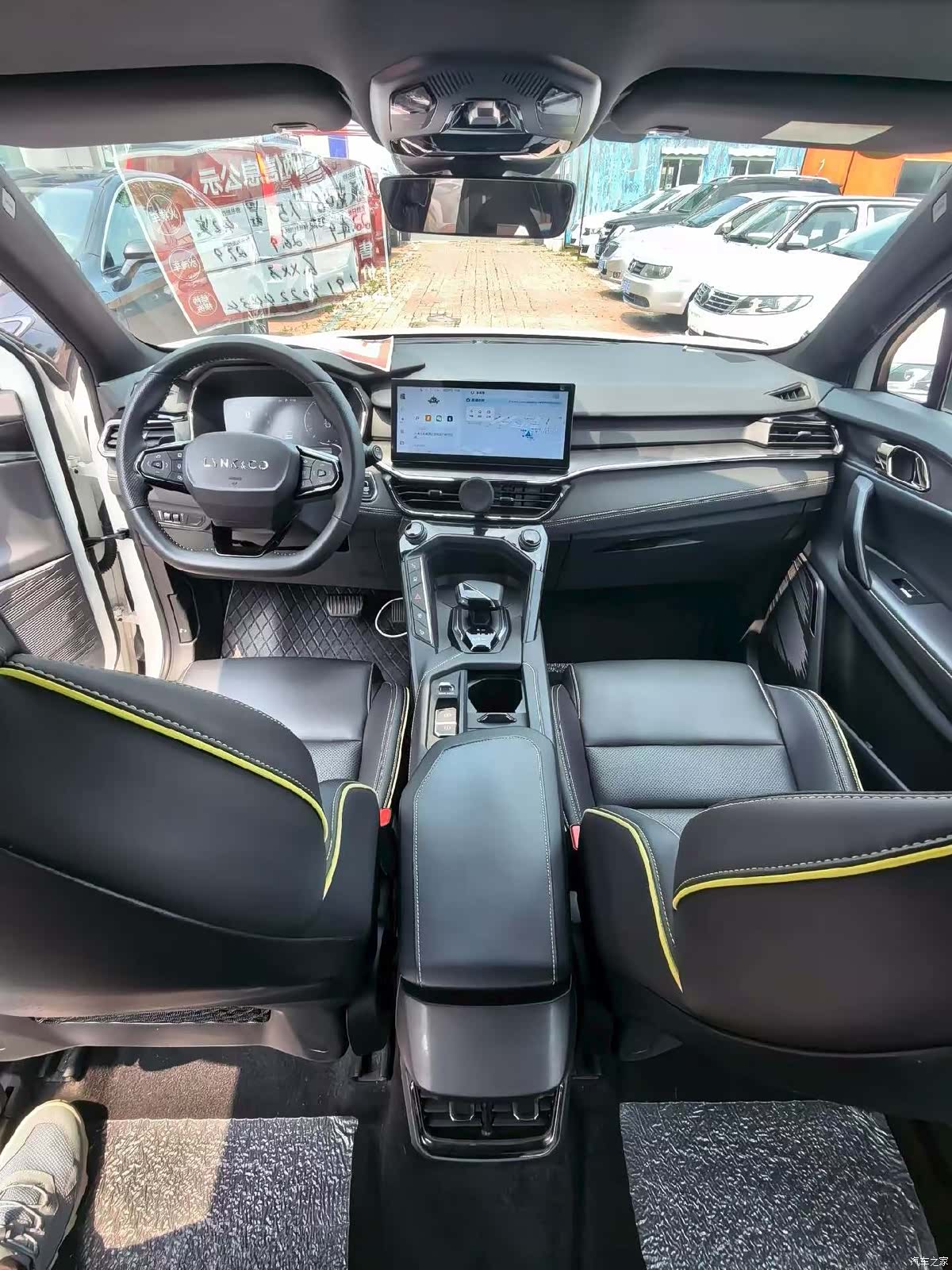Lynk & Co 02, 2022 все фото
