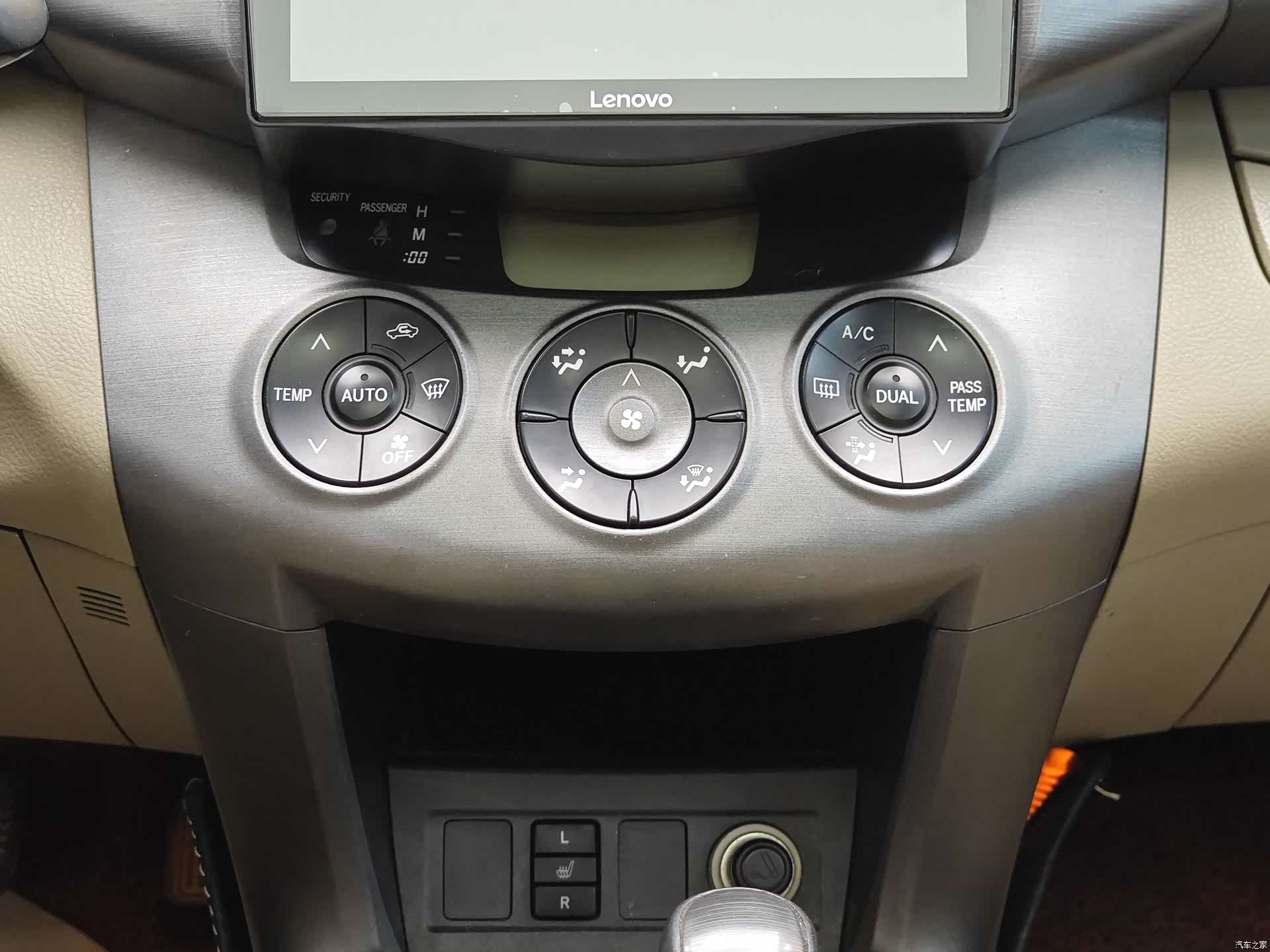 Toyota RAV4, 2012 17