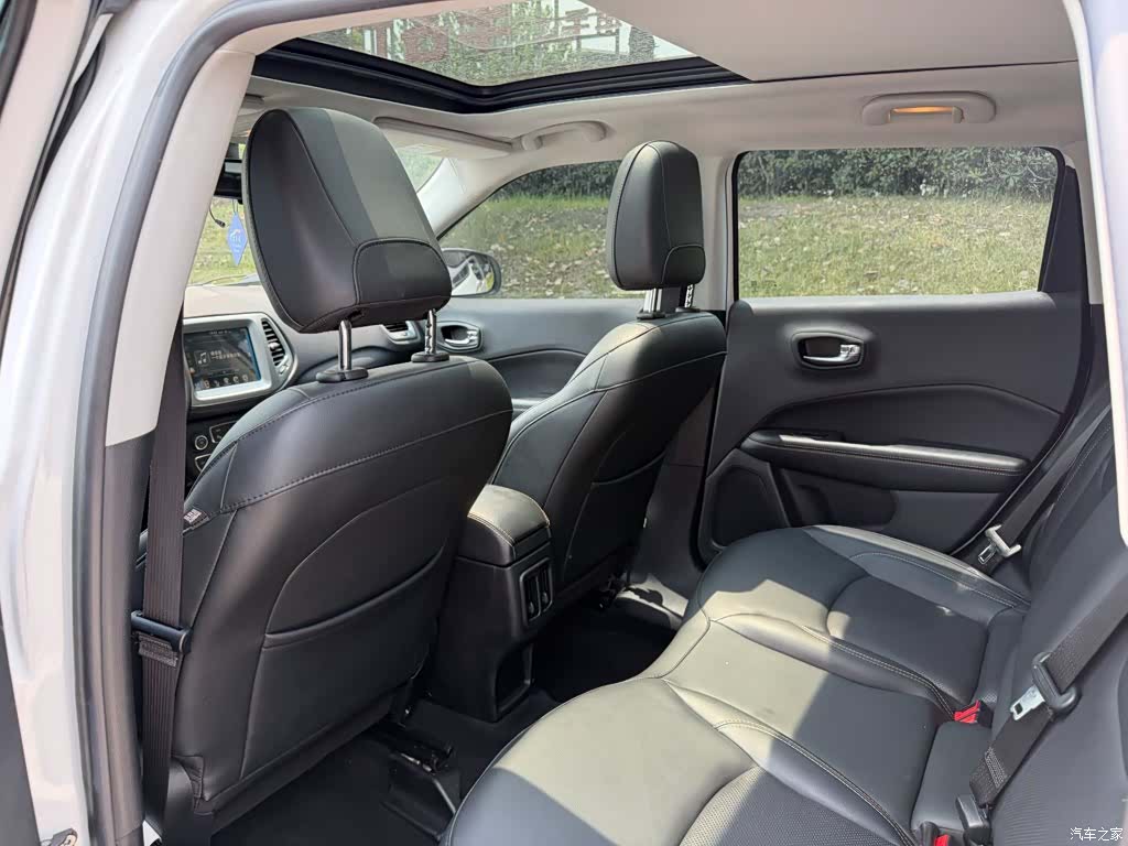 Jeep Compass, 2018 11
