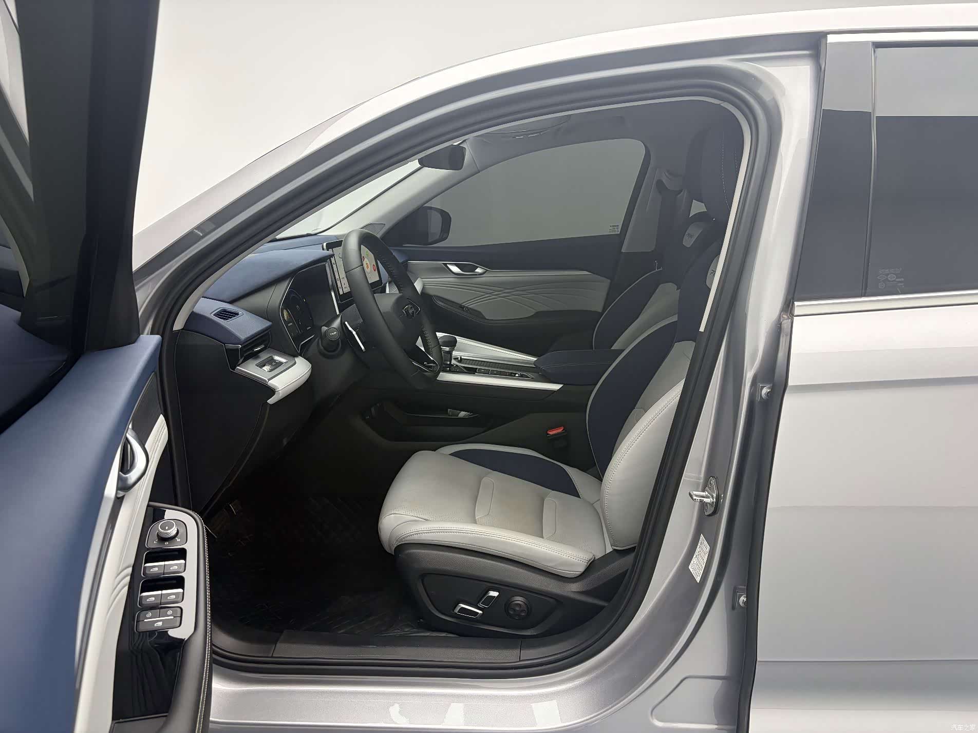 Geely Preface, 2023 12