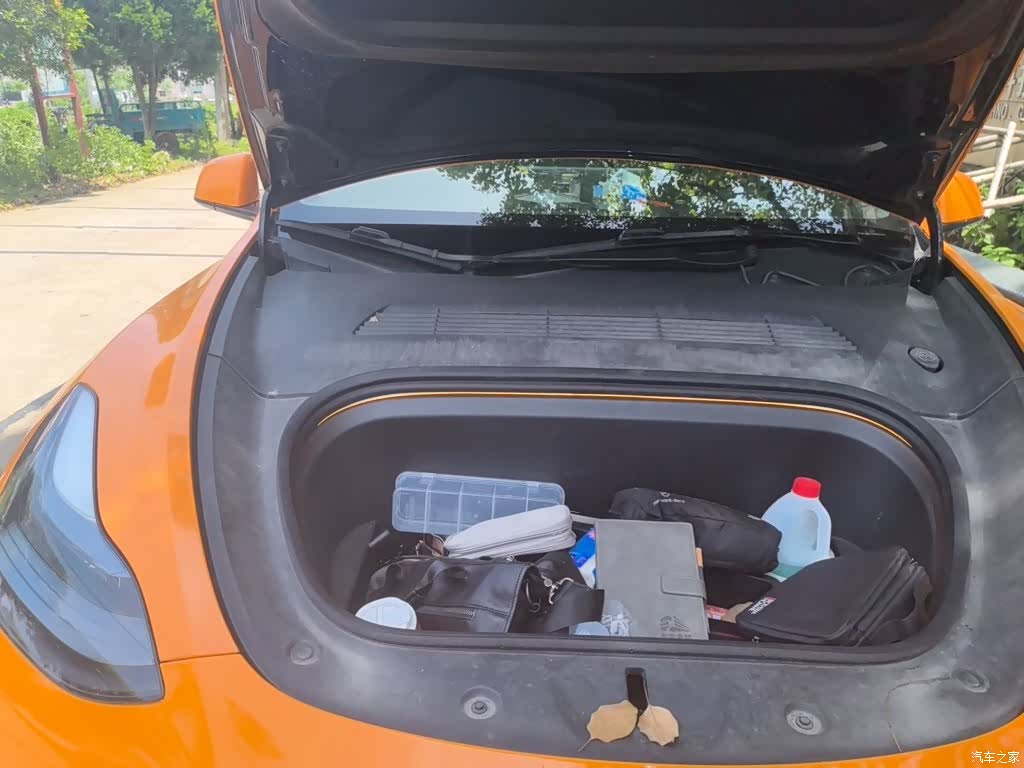 Tesla Model Y, 2023 21