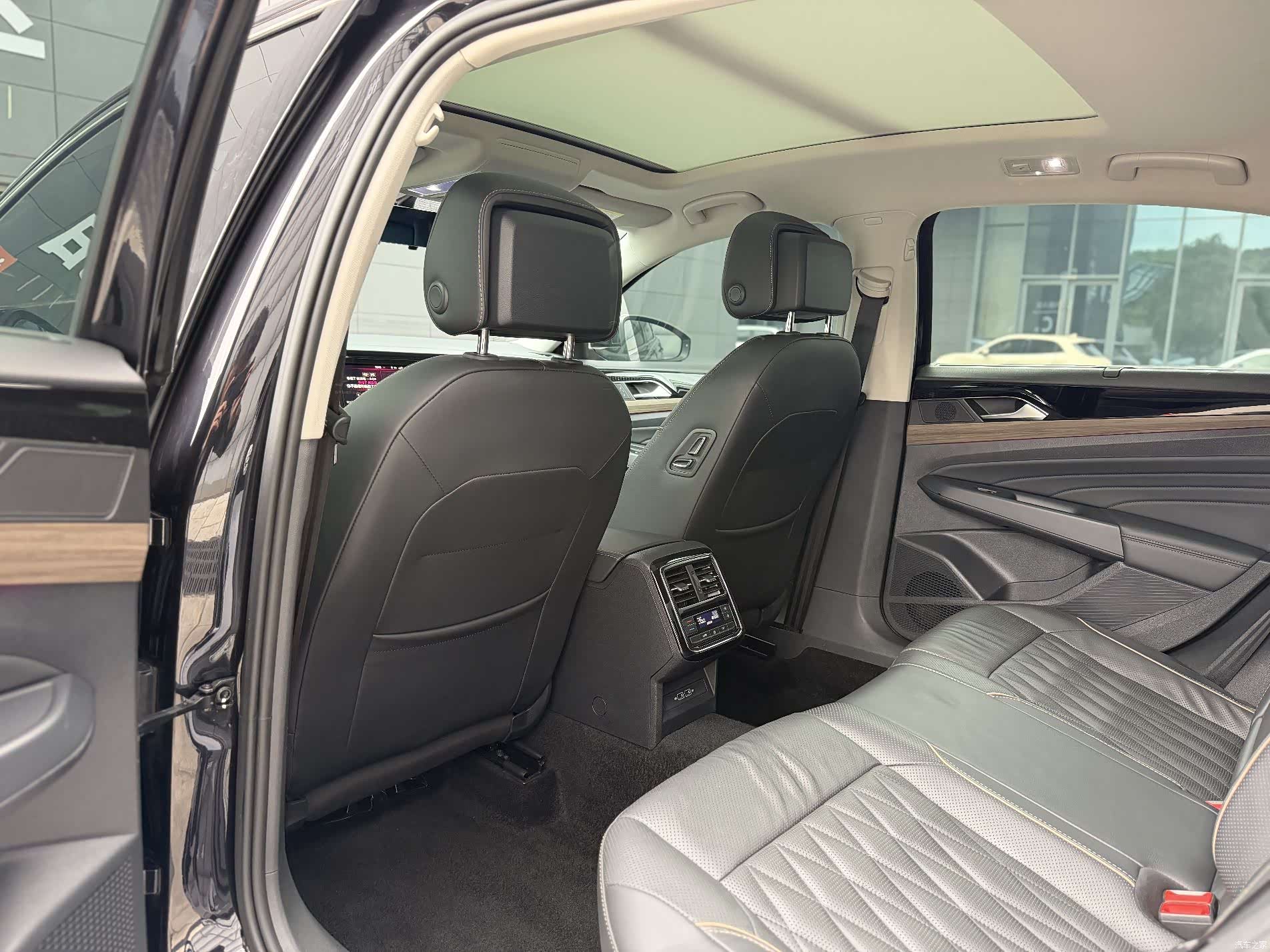 Volkswagen Passat, 2019 6
