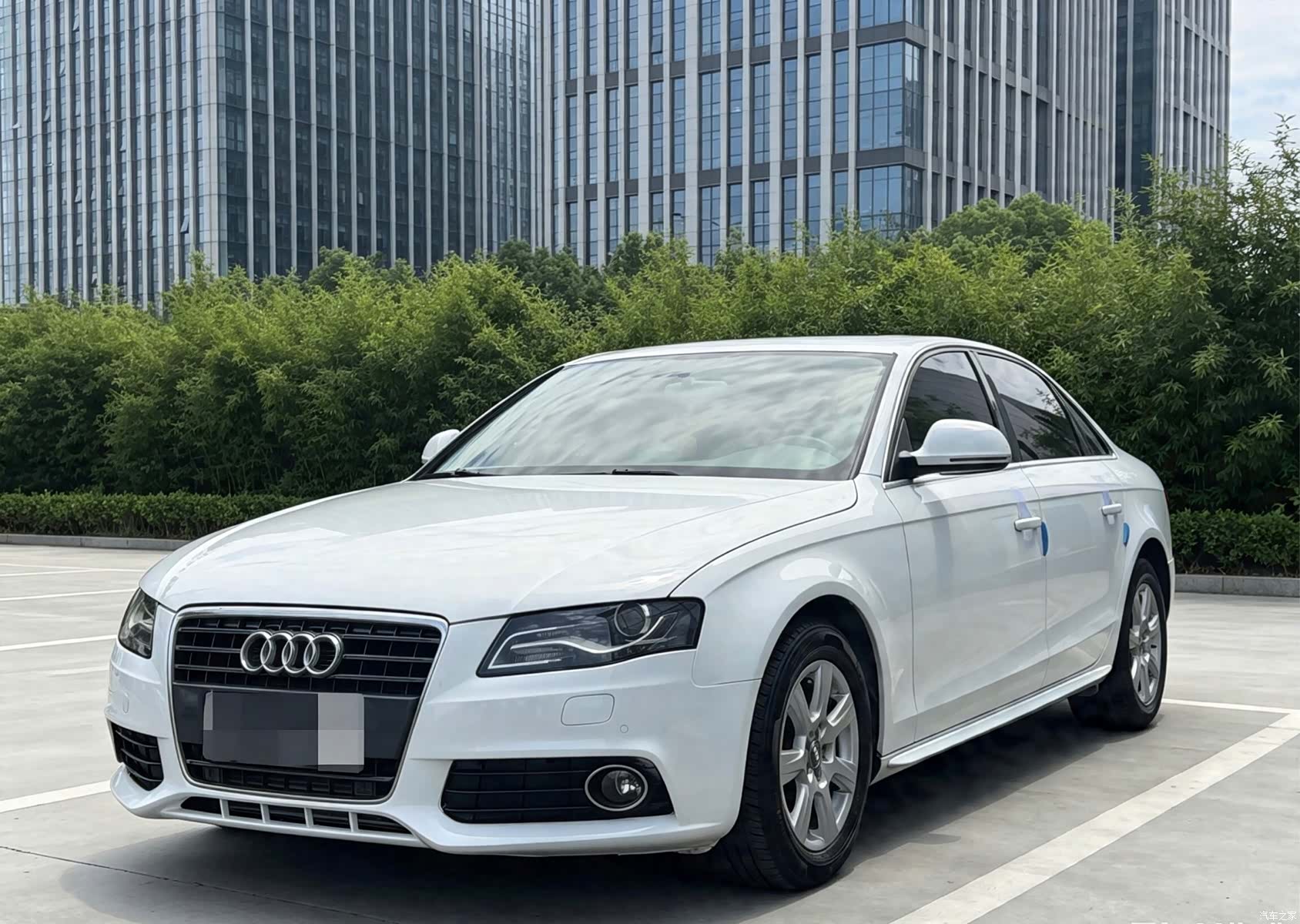 Audi A4L, 2012 1