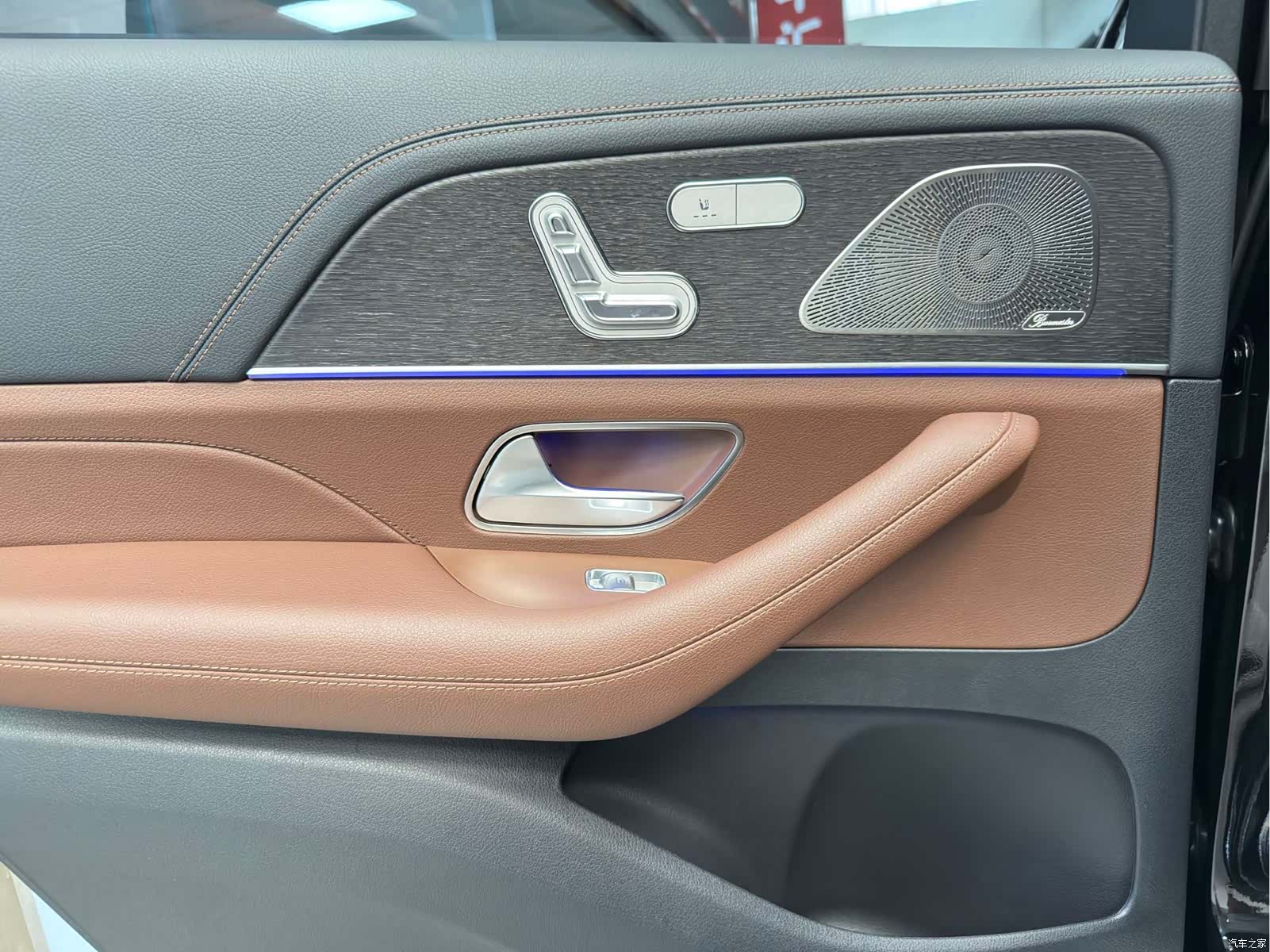 Mercedes-Benz GLS, 2024 12