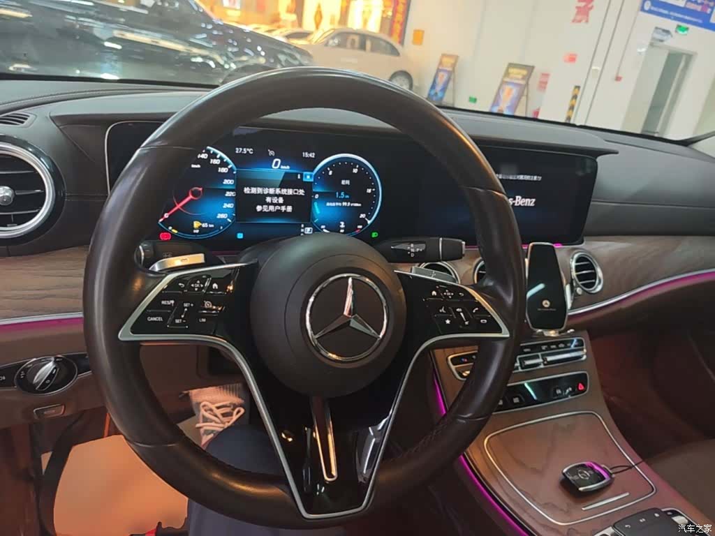 Mercedes-Benz E-Class, 2022 10