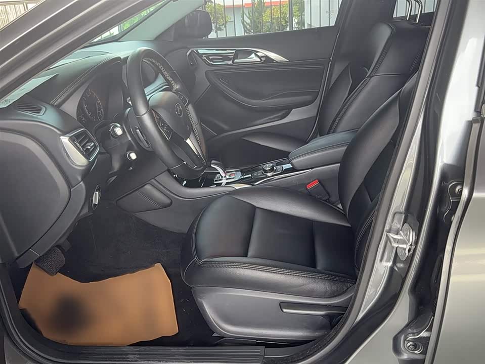 Infiniti QX30 Infiniti QX30