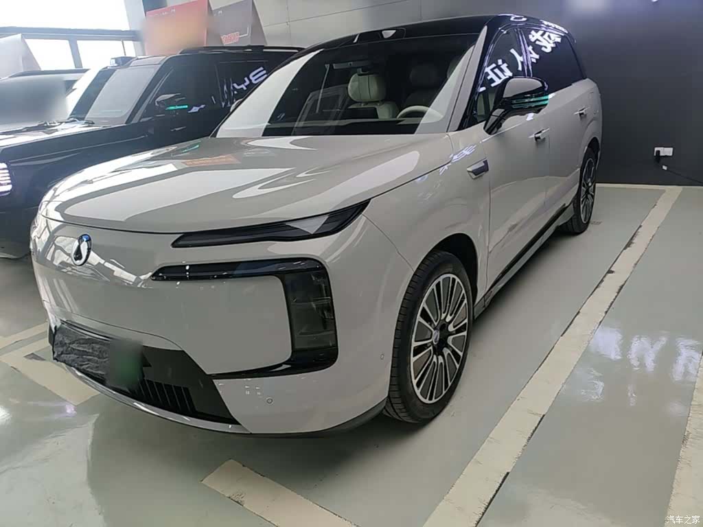 Denza N8, 2025 2
