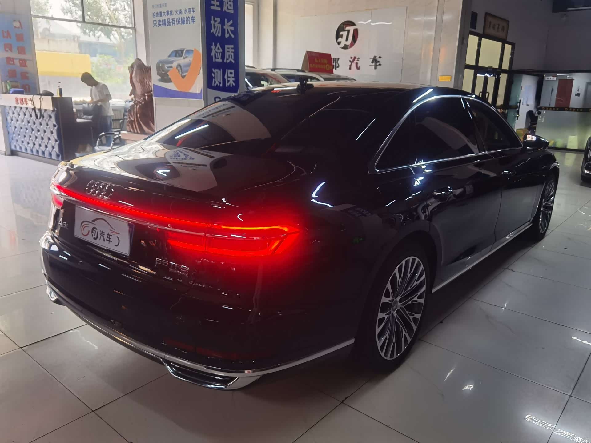 Audi A8L, 2021 6
