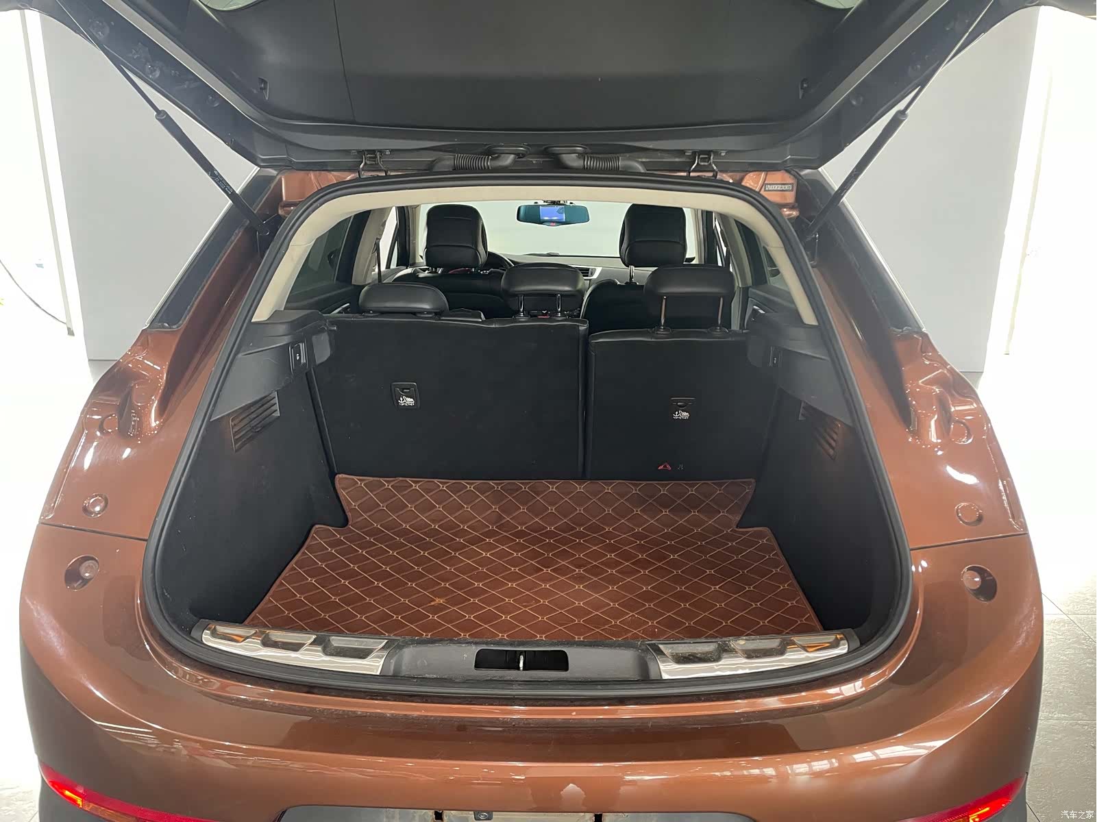 DS THP160, 2015 6