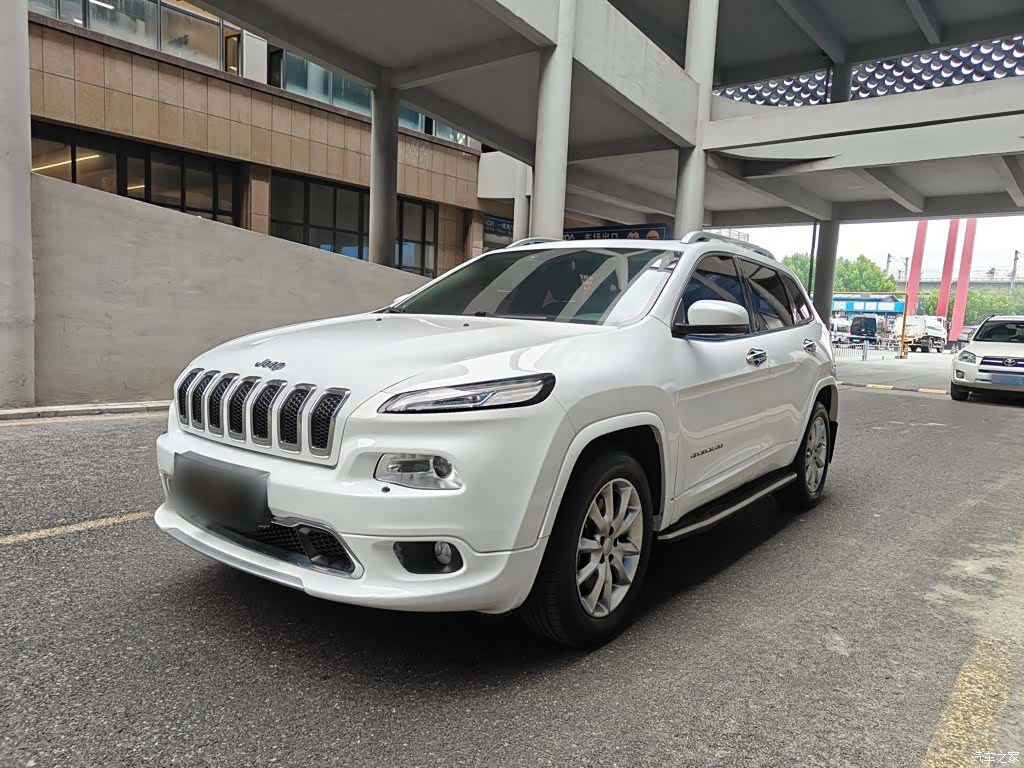 Jeep Cherokee, 2018 1