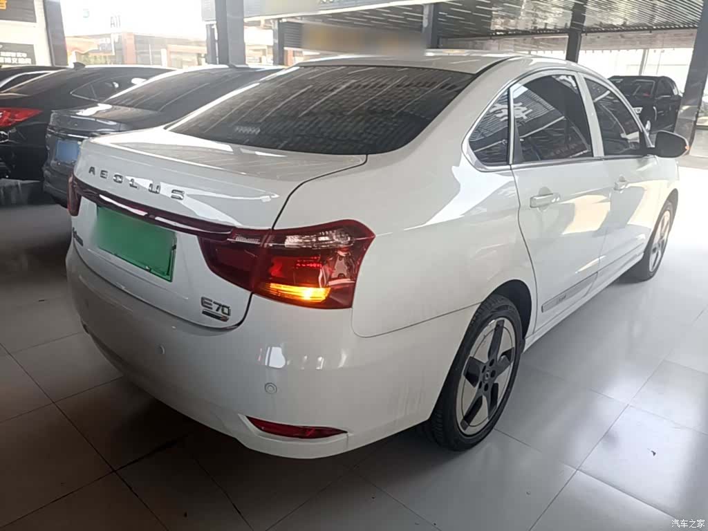 DongFeng E70, 2022 7