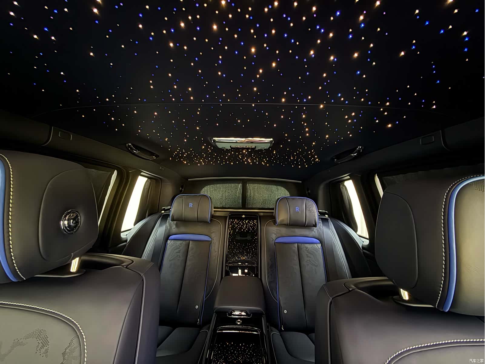 Rolls-Royce Cullinan, 2024 23