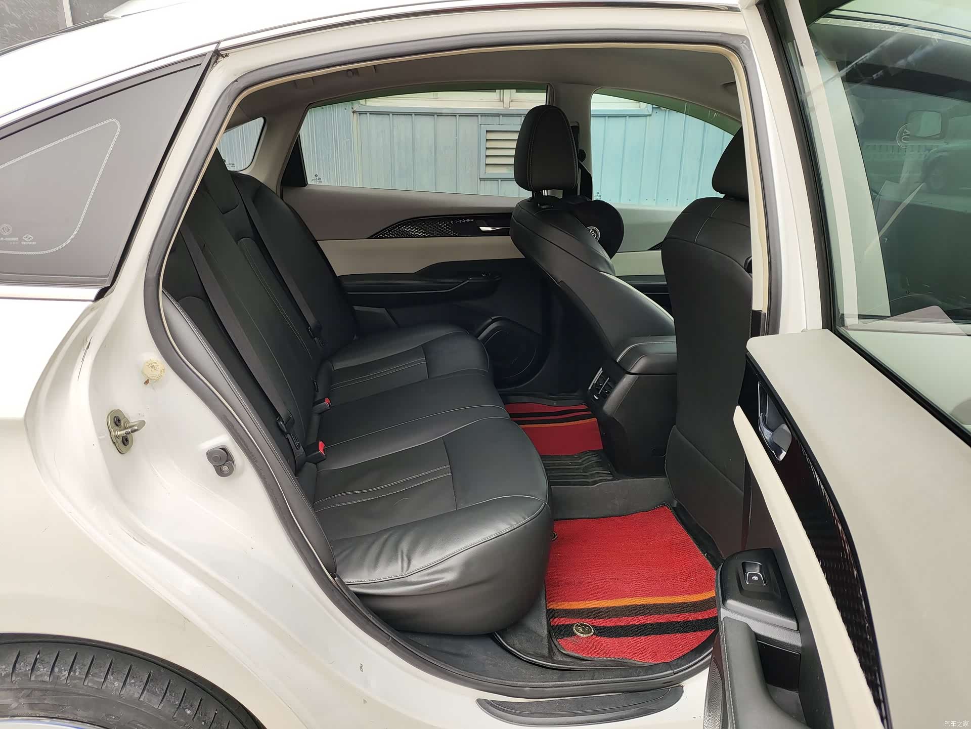 DongFeng E70, 2022 7