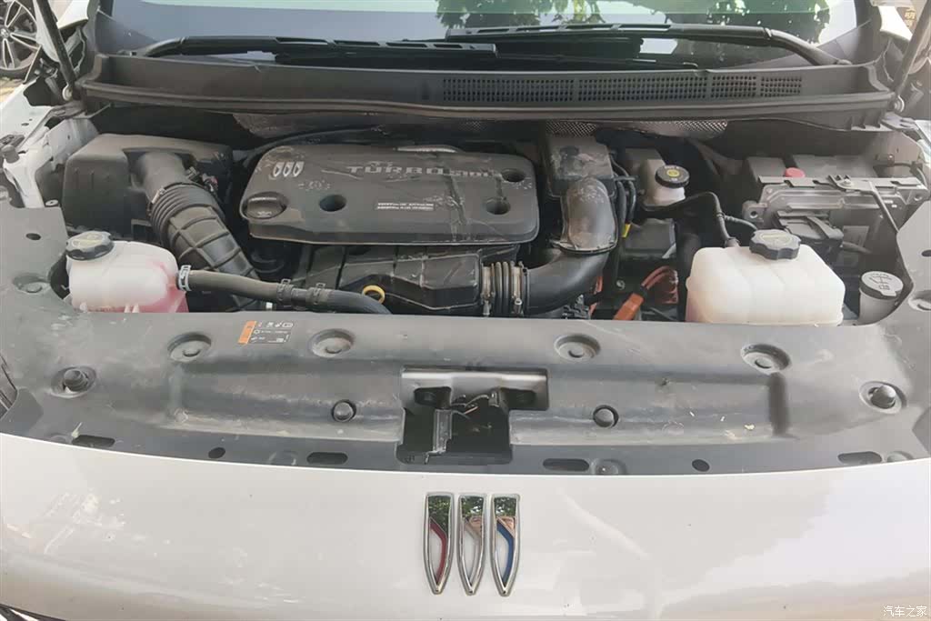Buick GL8, 2025 10