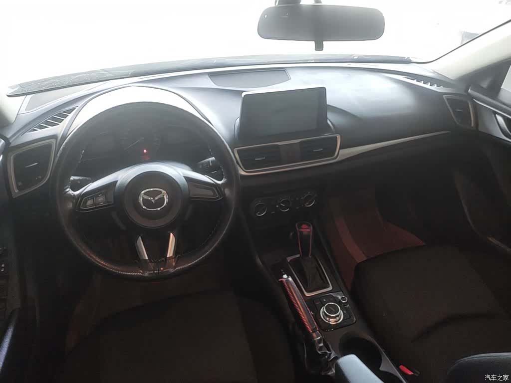 Mazda Mazda3, 2017 16