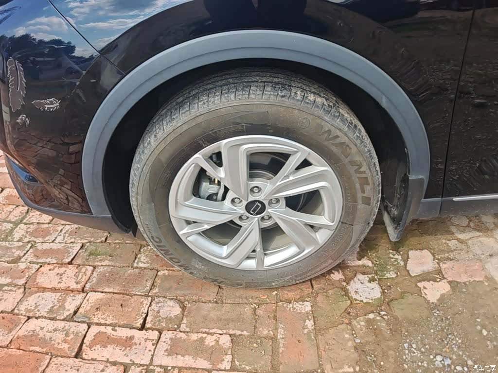Bestune T90, 2023 23