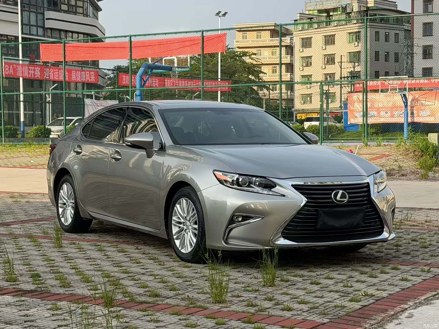 Lexus ES, 2018 3