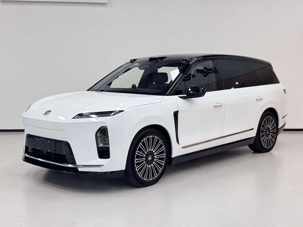 NIO ES8