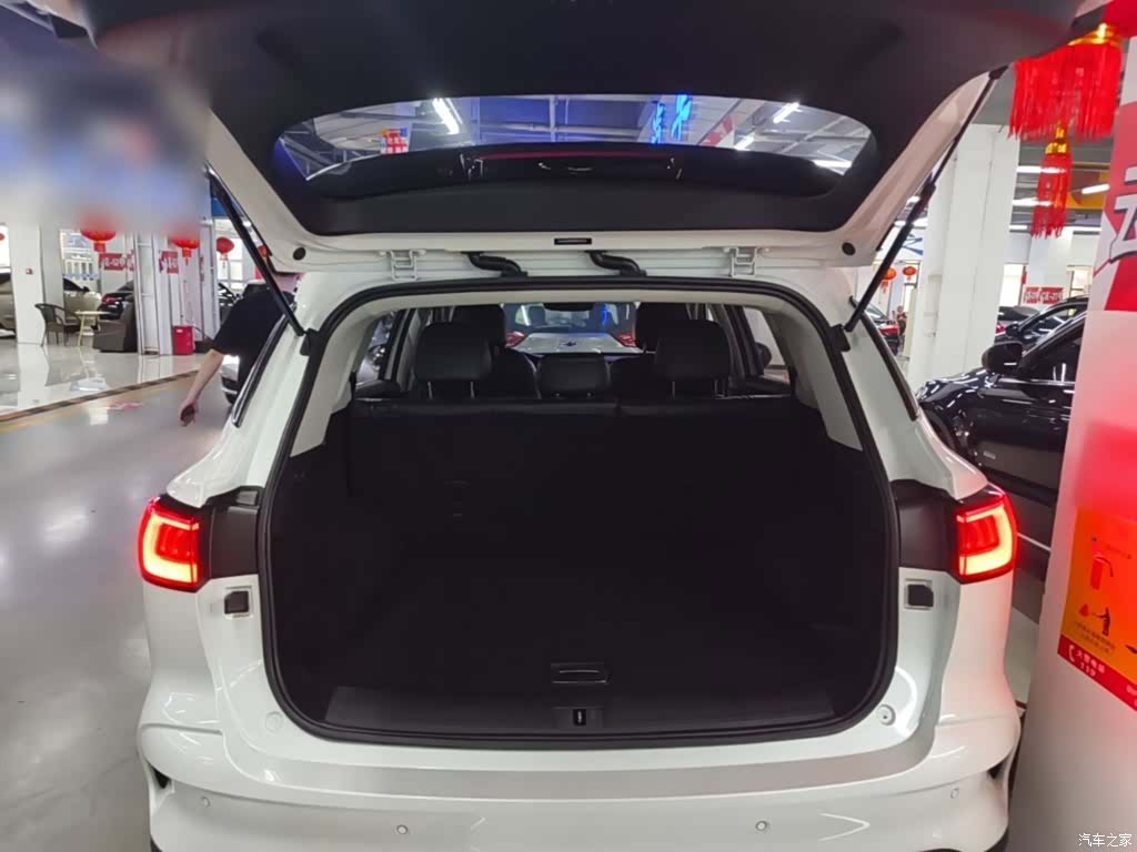 Roewe RX5, 2020 19