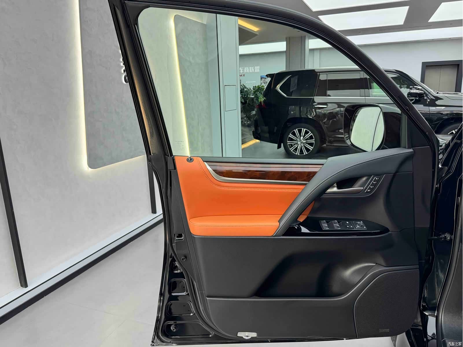 Lexus LX, 2019 все фото