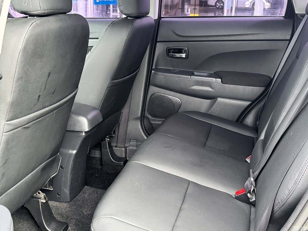 Mitsubishi ASX, 2016 10