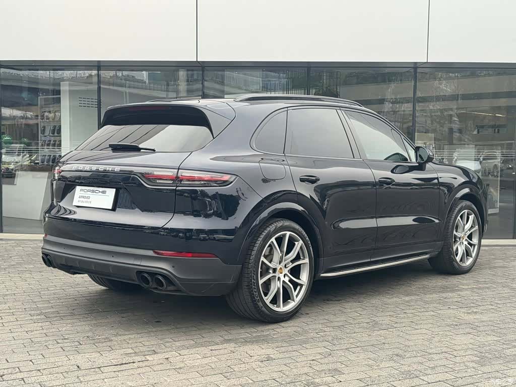 Porsche Cayenne, 2022 3