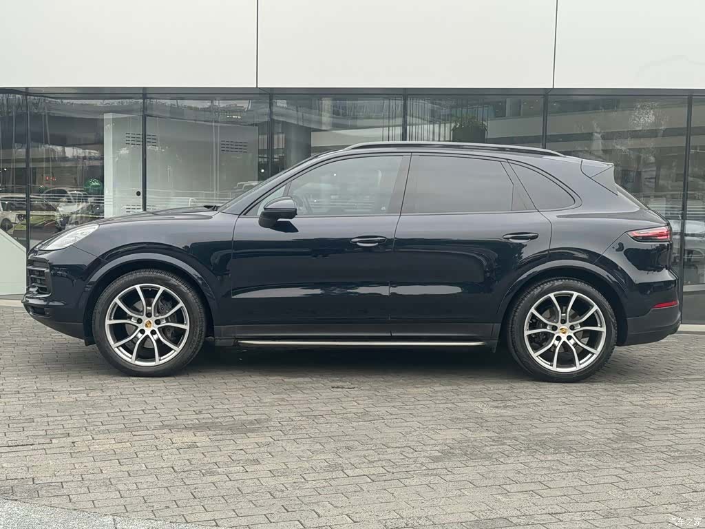 Porsche Cayenne, 2022 11
