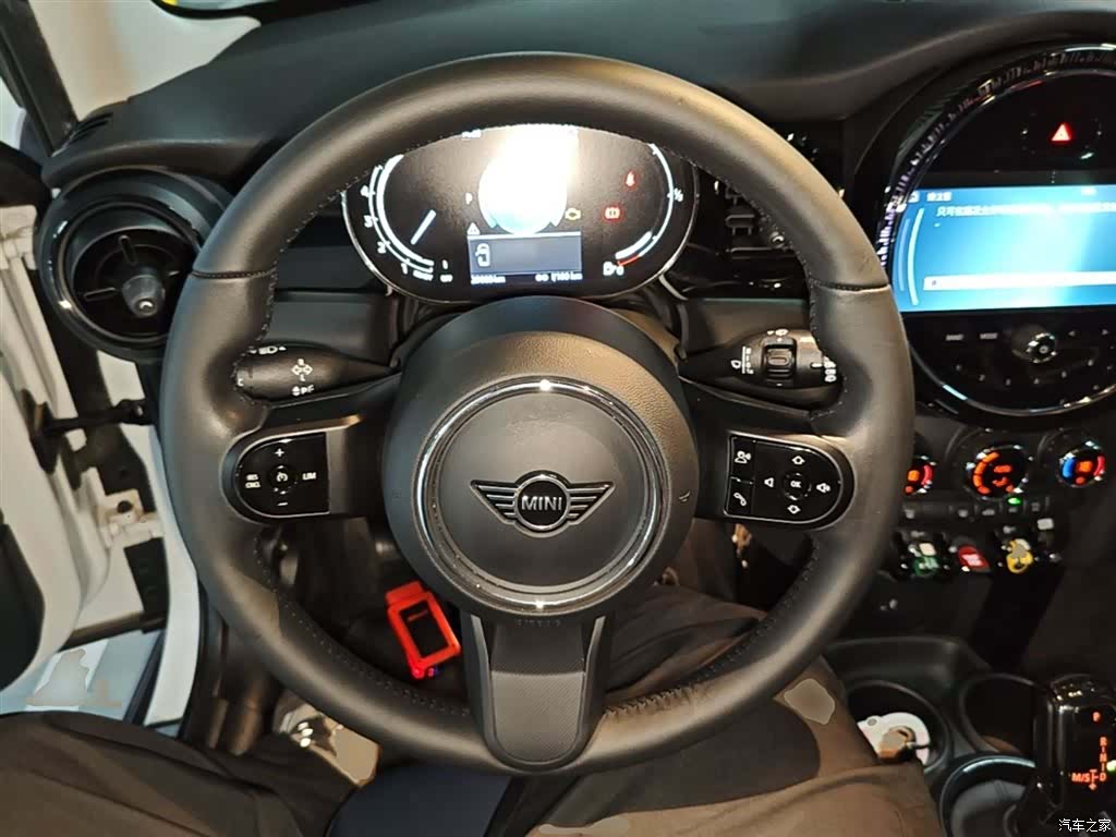 Mini Cooper, 2023 11