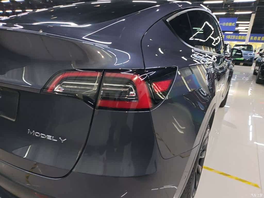 Tesla Model Y, 2021 8