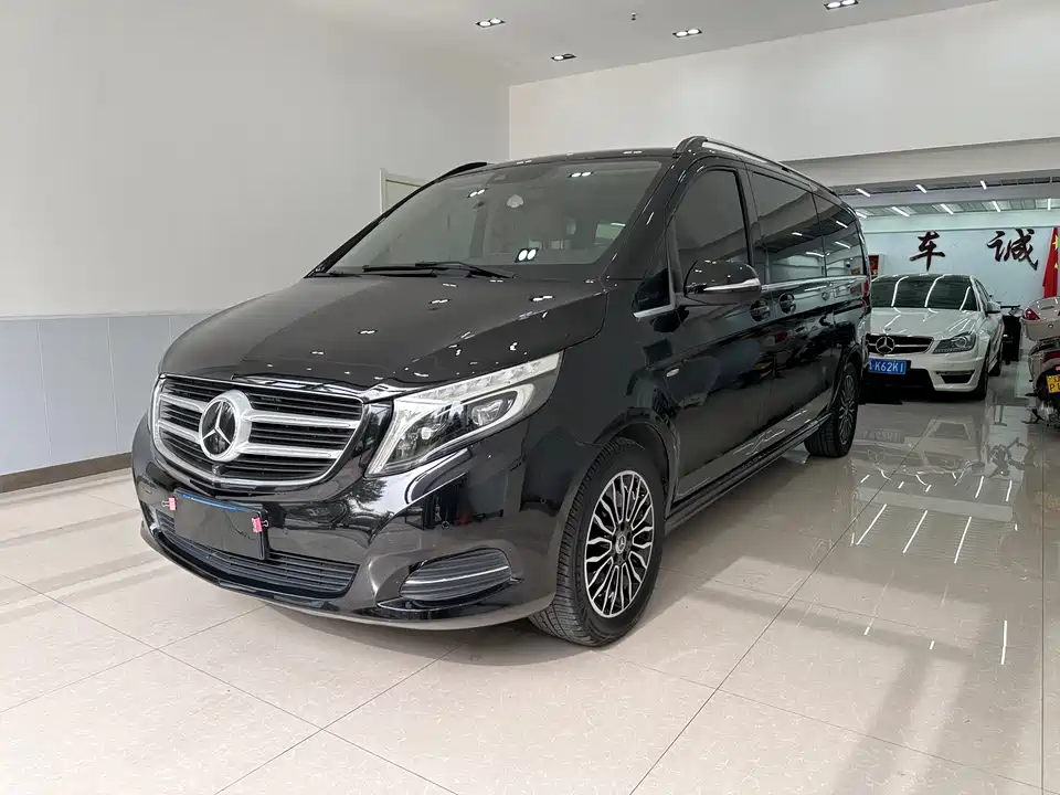 Mercedes-Benz V-class