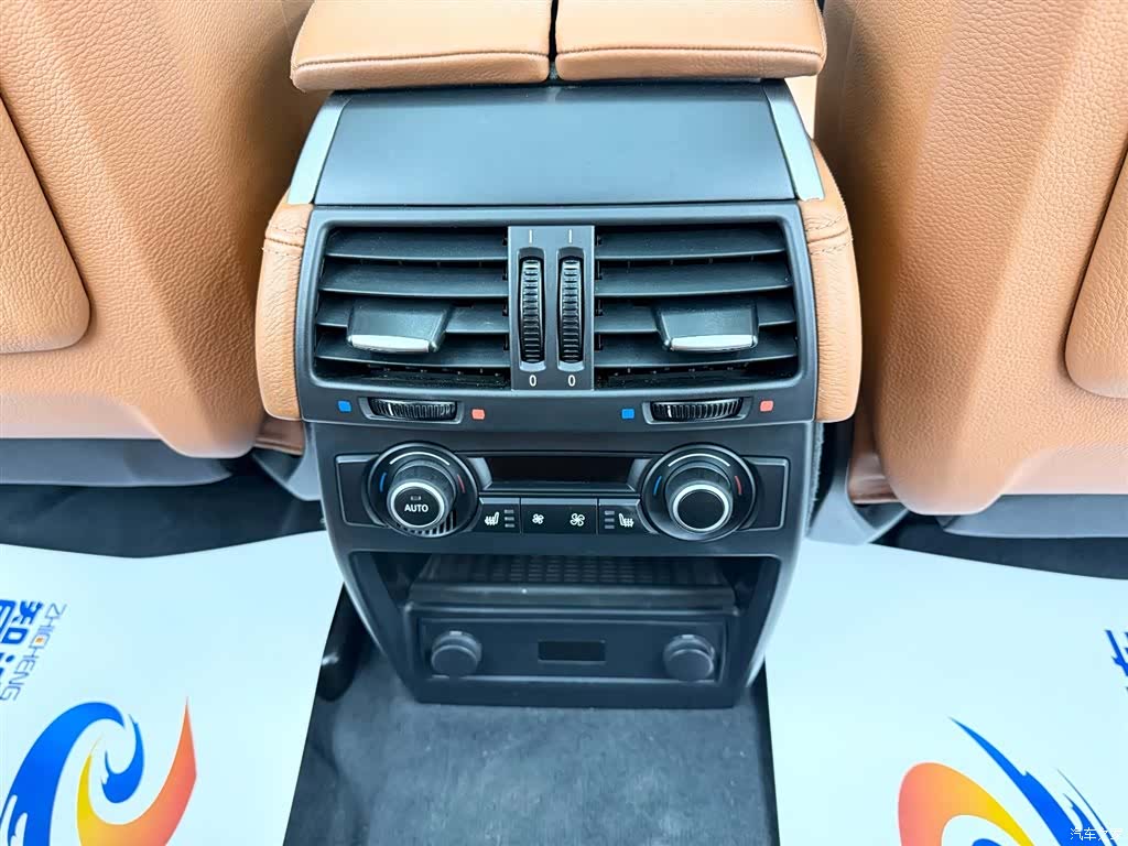 BMW X5, 2011 15