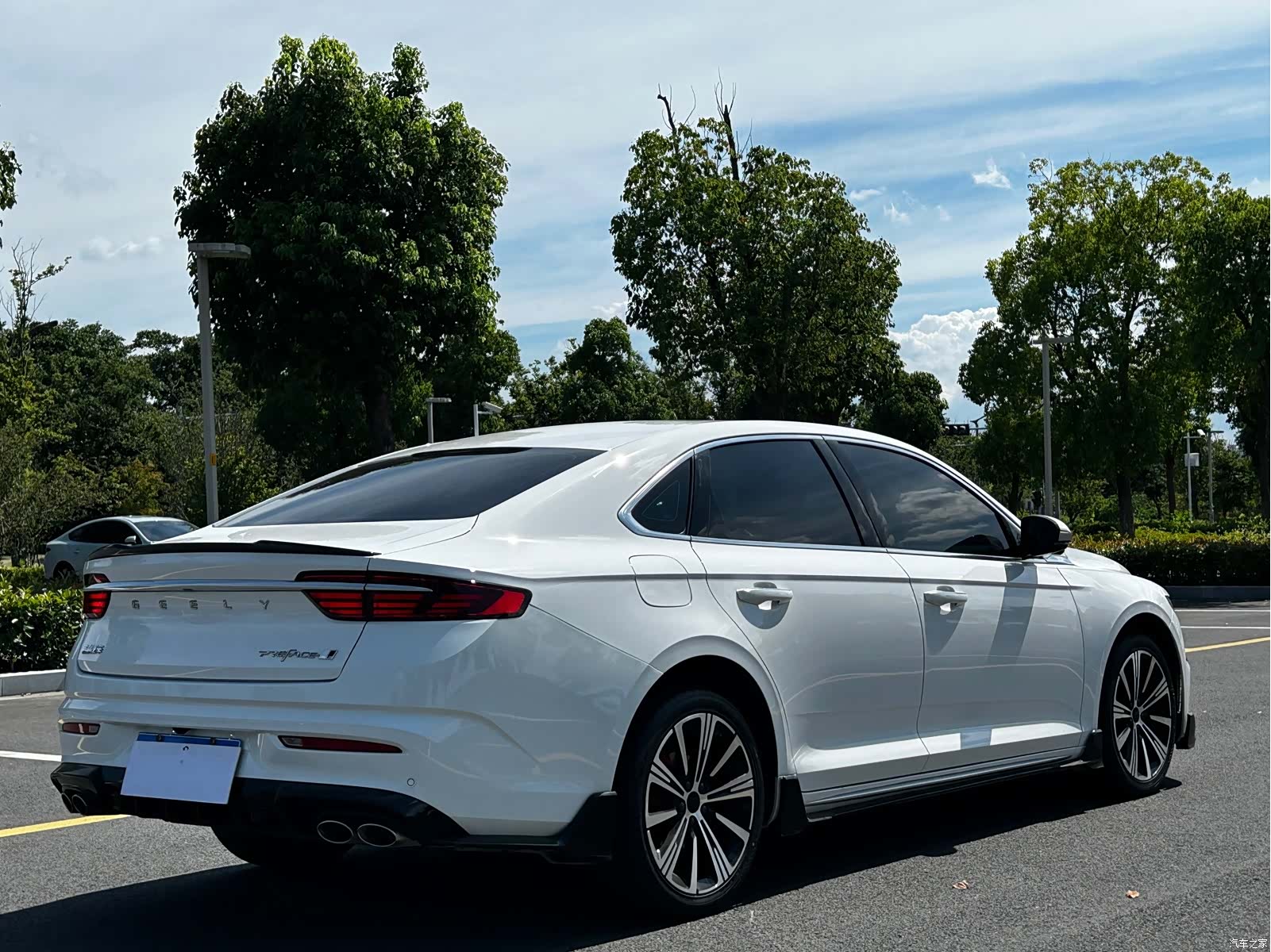 Geely Preface, 2025 15