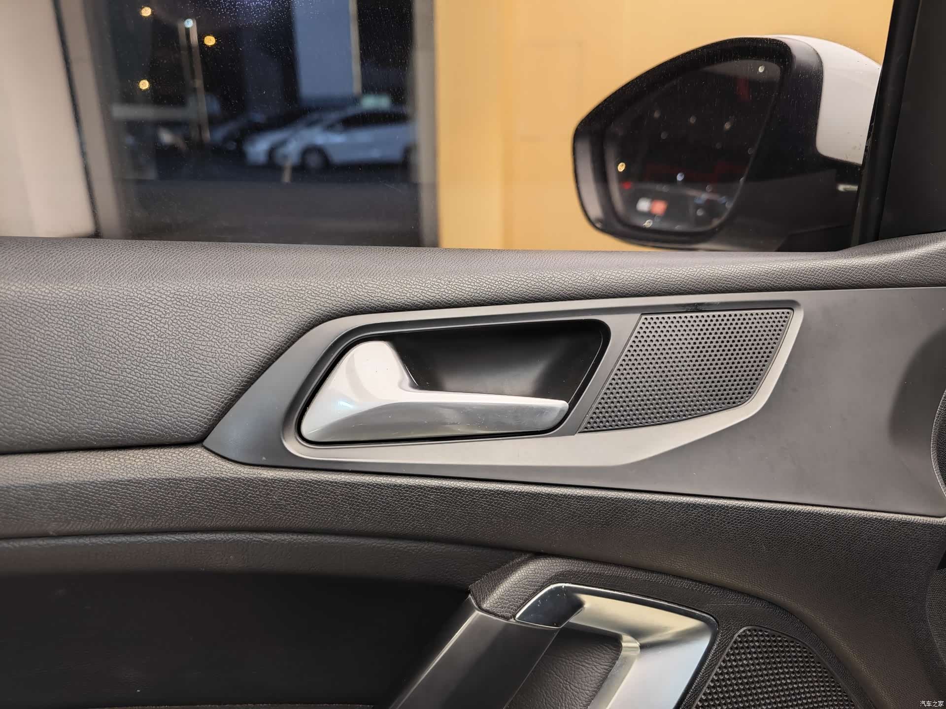 Peugeot 408, 2016 9