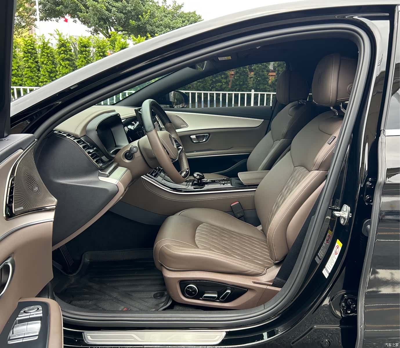 BYD Han, 2024 10