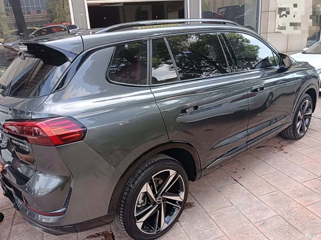 Roewe RX5, 2022 7