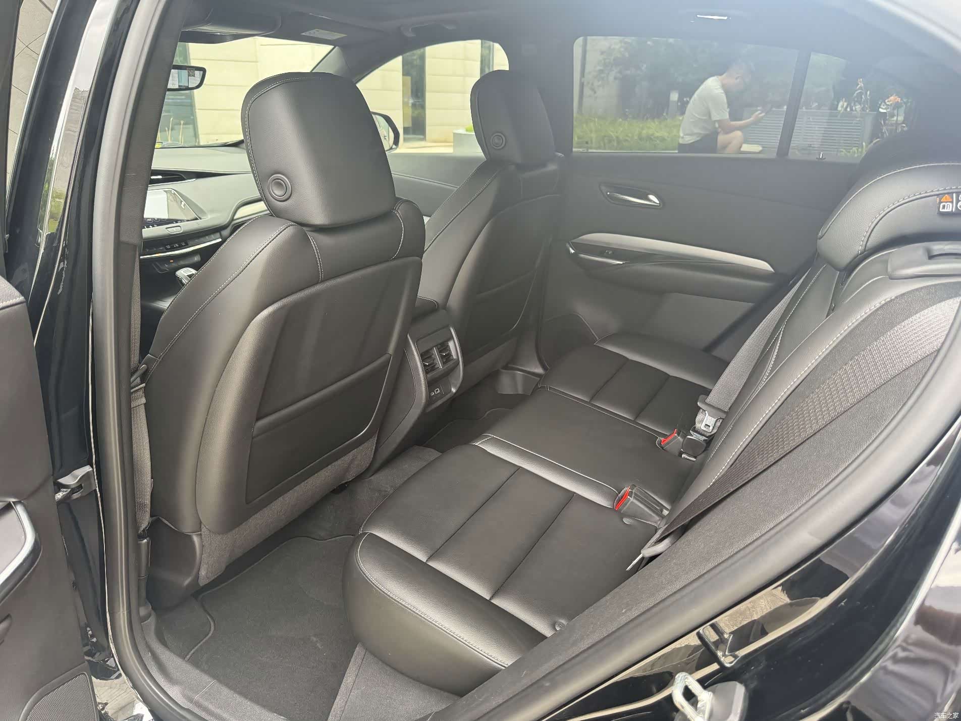Cadillac XT4, 2019 13