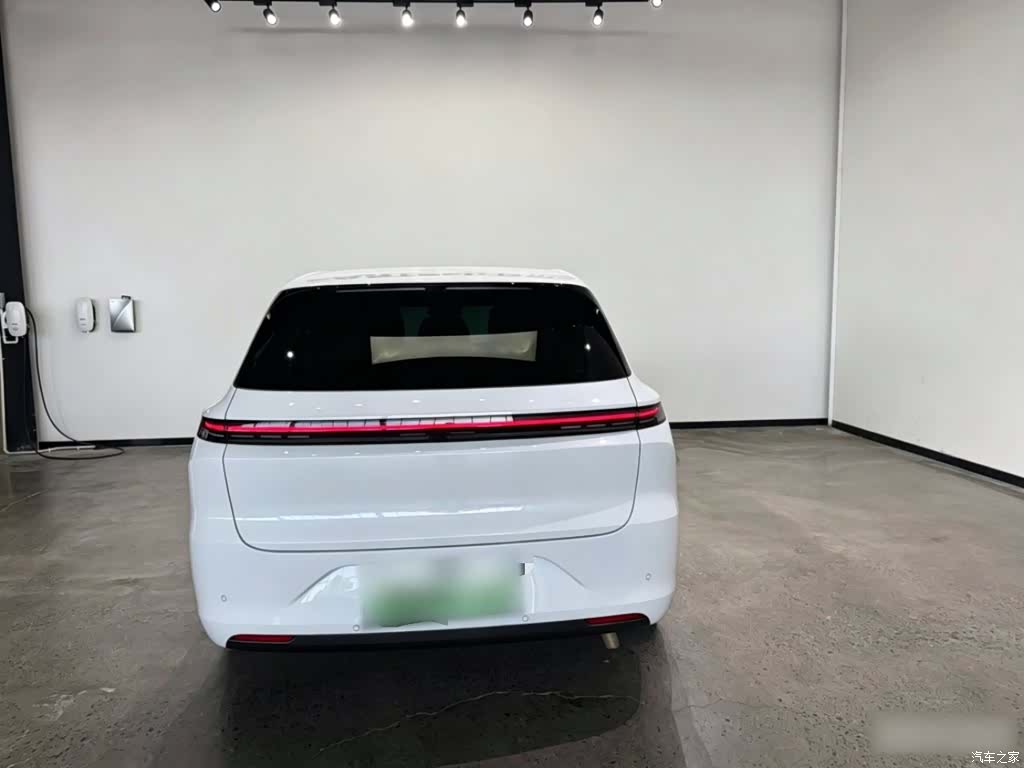 Li Auto L6, 2025 6