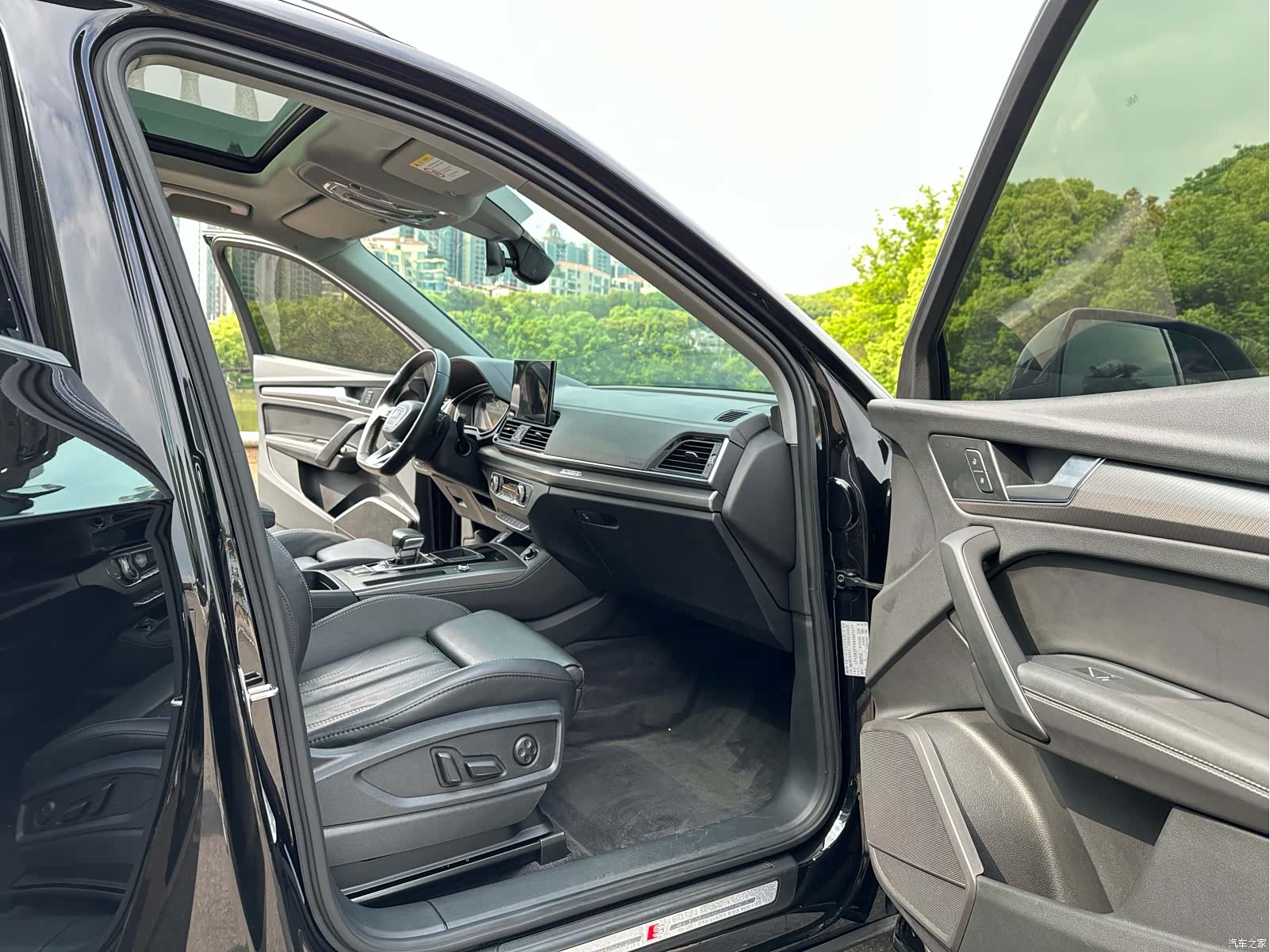 Audi Q5L, 2022 10
