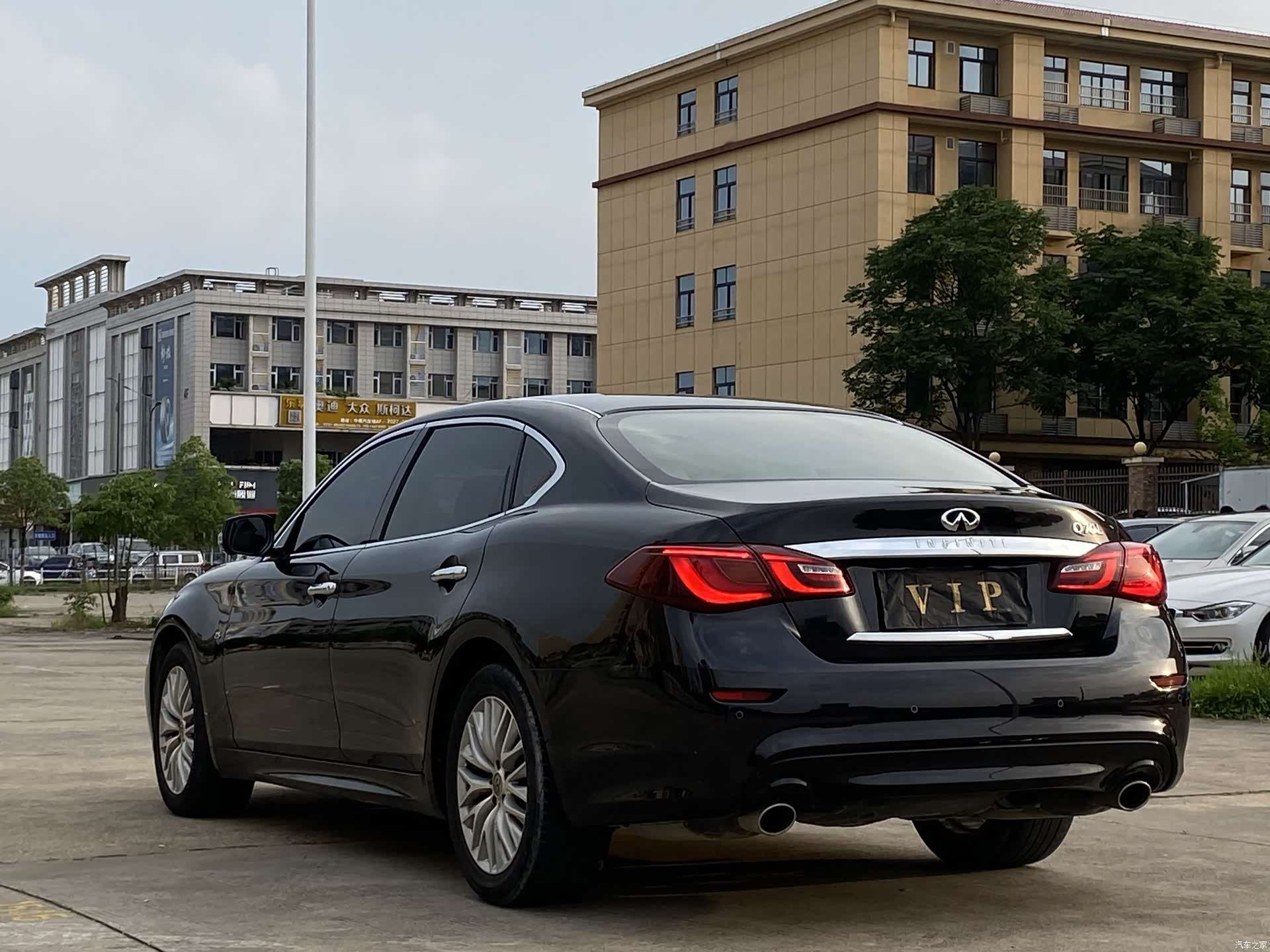 Infiniti Q70, 2018 9
