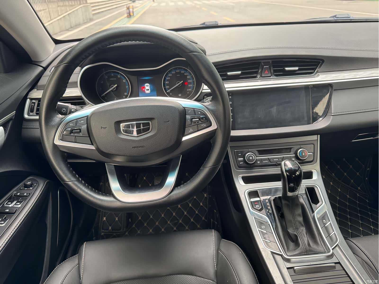 Geely Emgrand, 2019 8