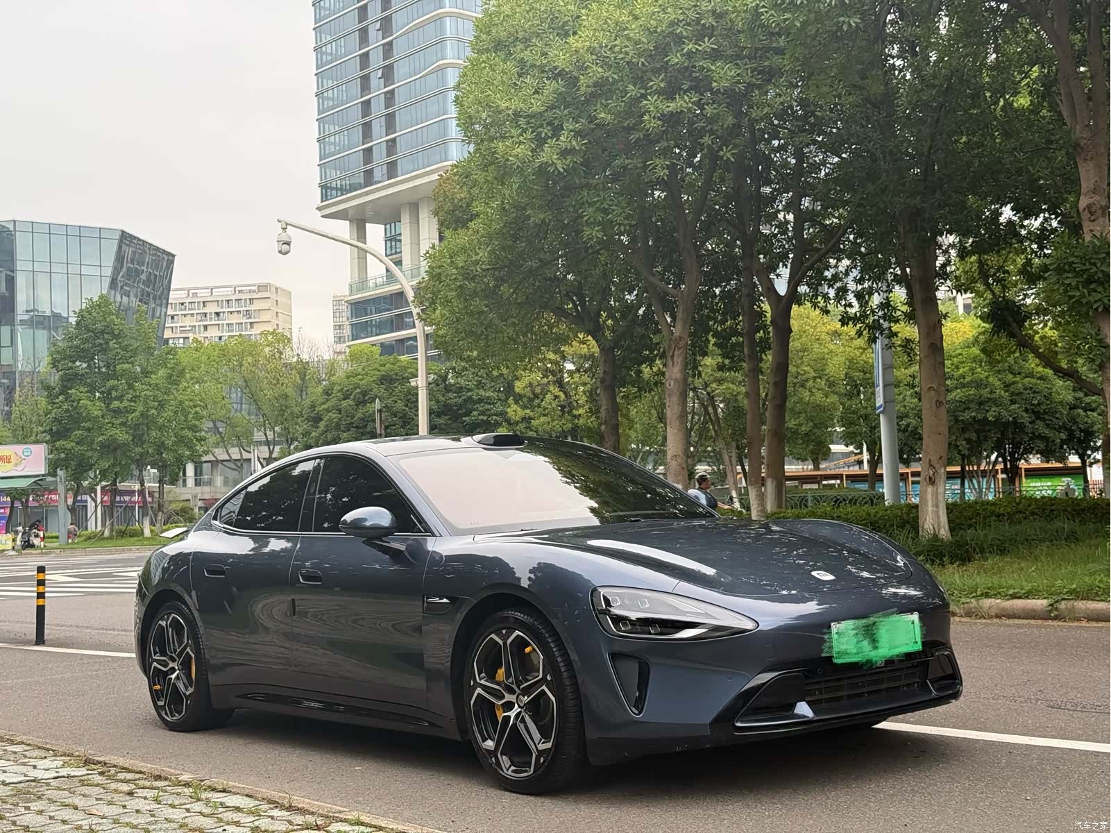 Xiaomi SU7, 2025 3