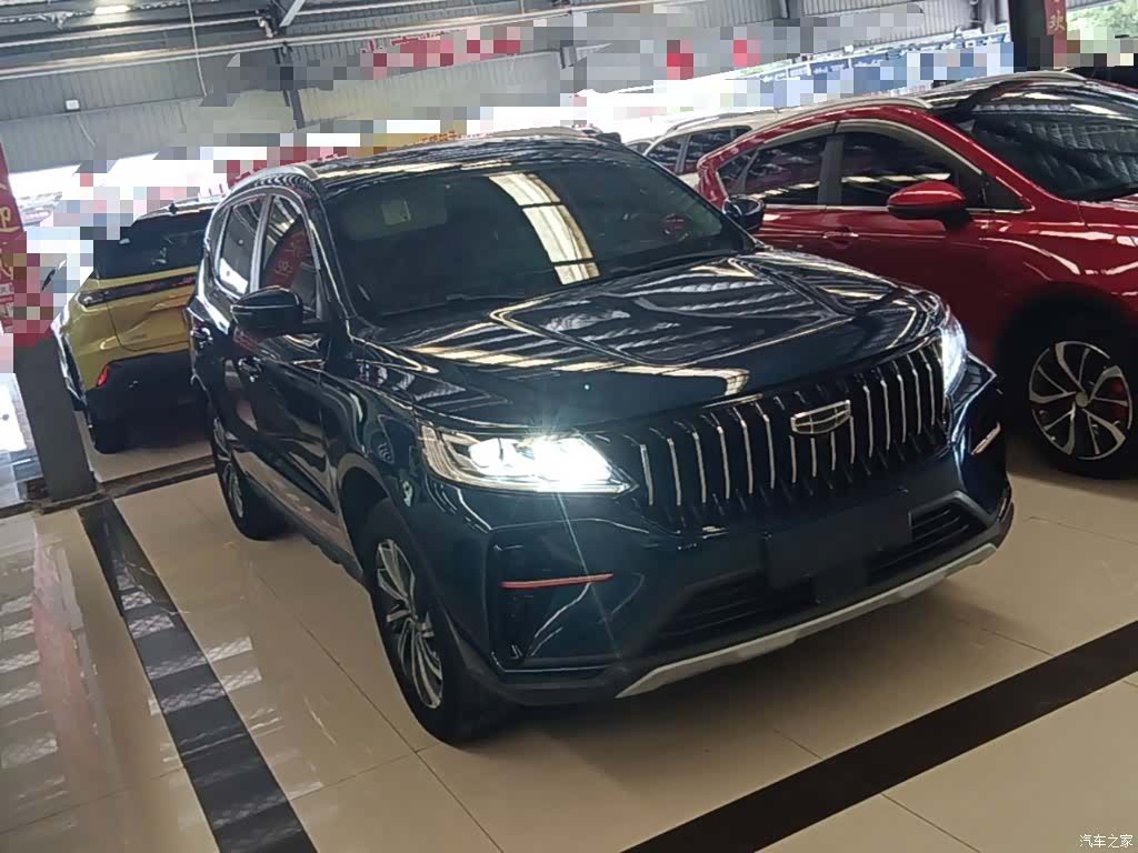 Geely X6, 2022 4