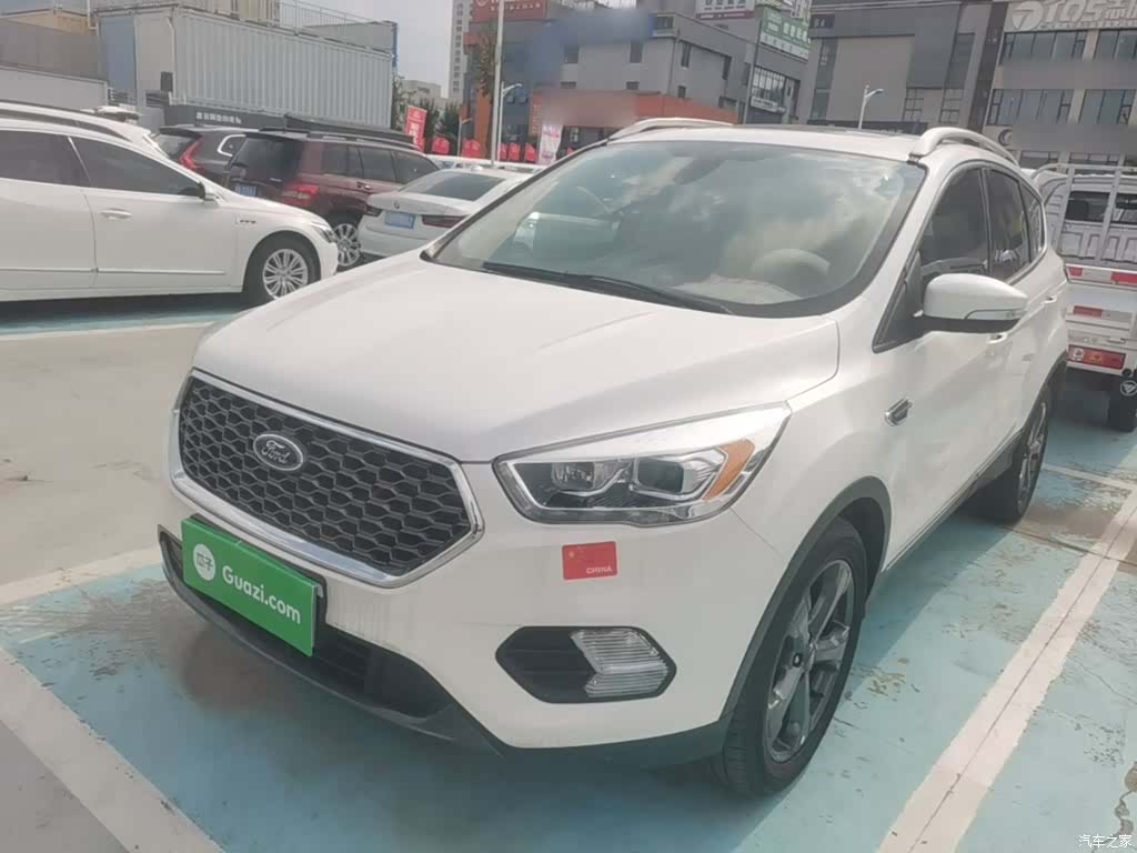 Ford Kuga, 2019 1