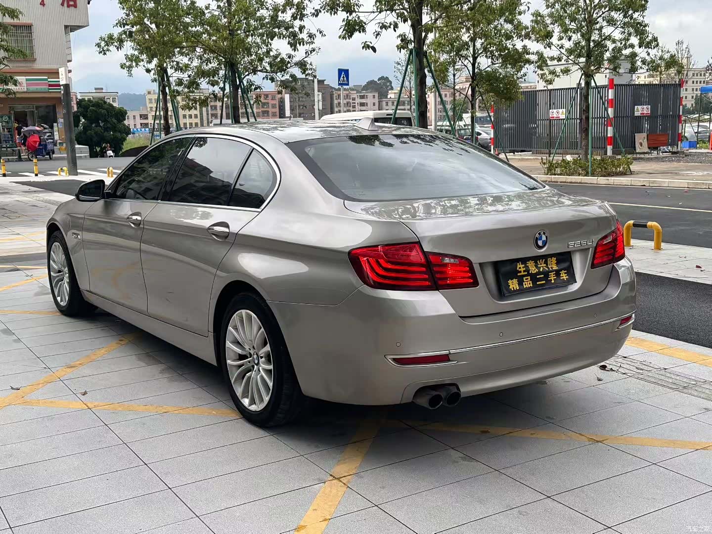 BMW 5 Series, 2016 9